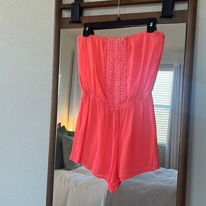 Laundry by Shelli Segal Coral colored romper jumpsuit Beach coverup